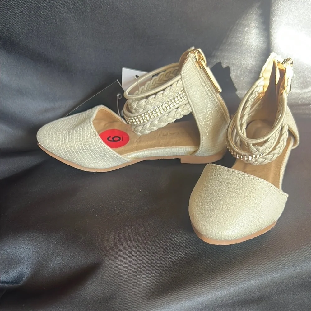 Tahari Cream and Gold Dress Shoes with Woven Ankle Strap